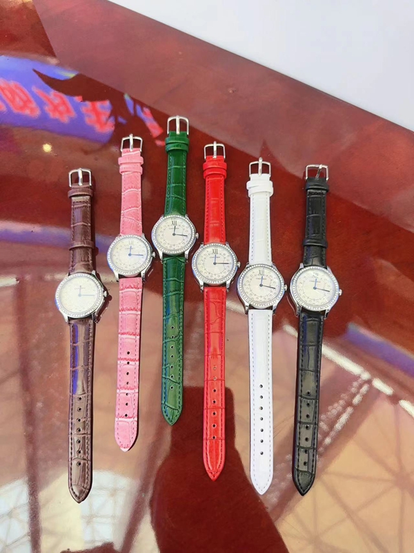 ブランド時計正面デザイン